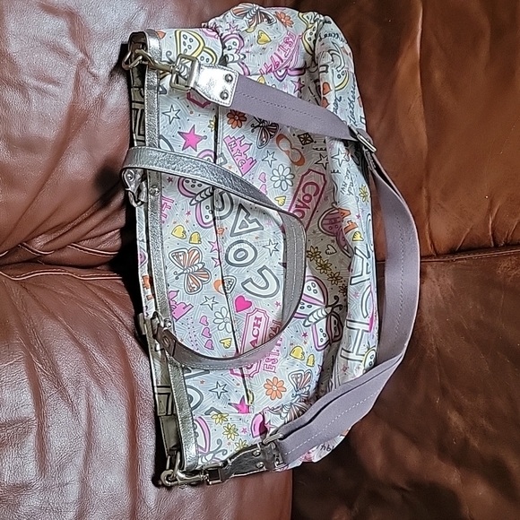 Coach grafitti baby bag - Picture 3 of 5